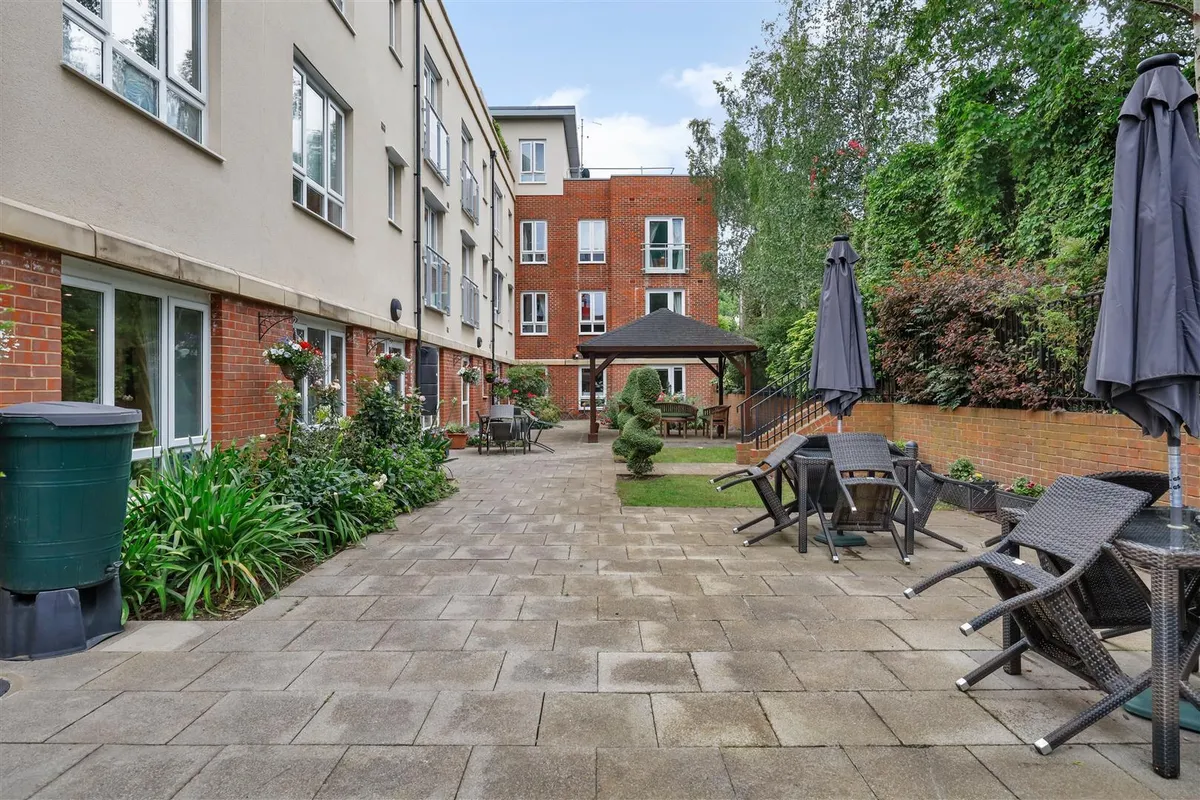 Springhill House, Willesden Lane, NW2
