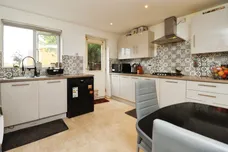 Leighton Close, Wellingborough