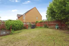 Leighton Close, Wellingborough