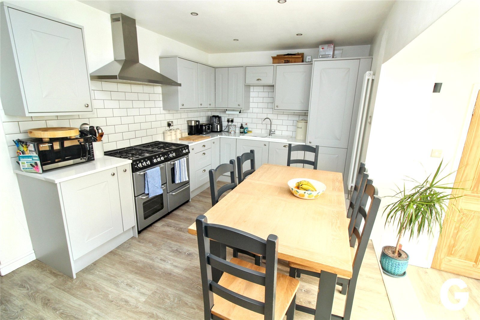 Christchurch Road, Ringwood, Hampshire, BH24 Image 6