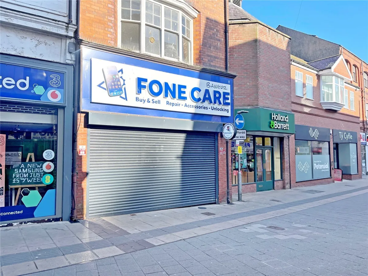 High Street, Bangor, Gwynedd, LL57