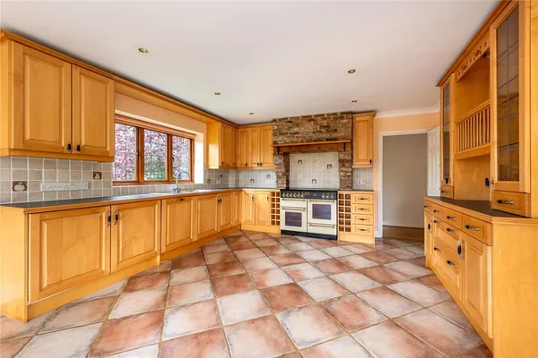 Nutcombe Lane, Dorking, RH4 photo 8