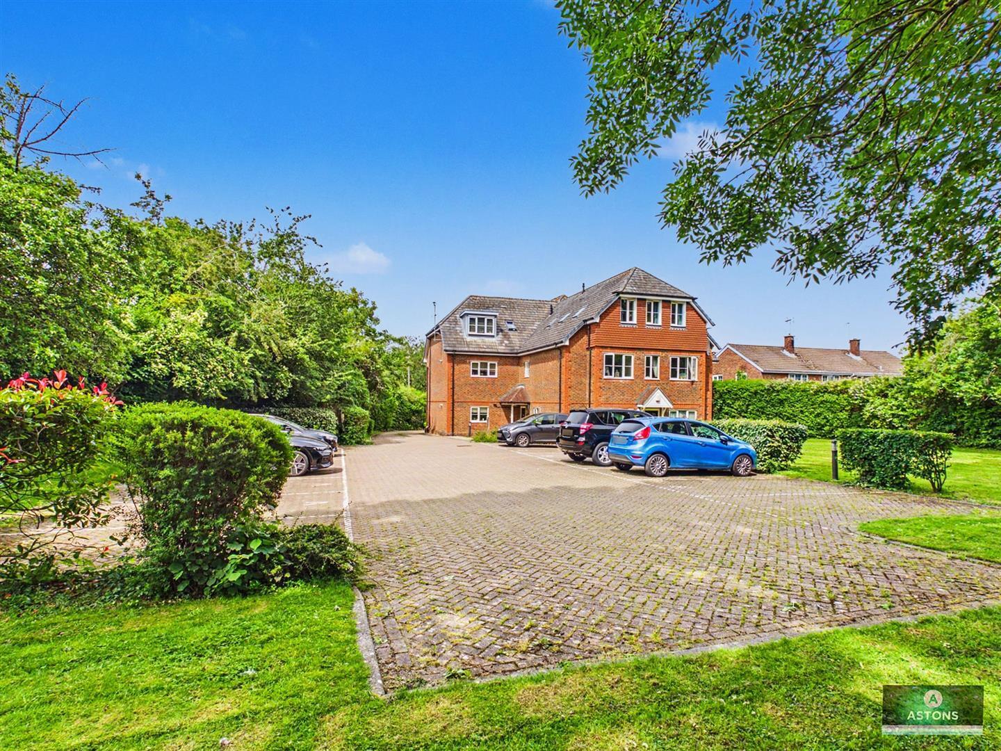 Brewer Road, Southgate Image 14