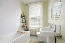 Greenham Road, London, N10 photo 10