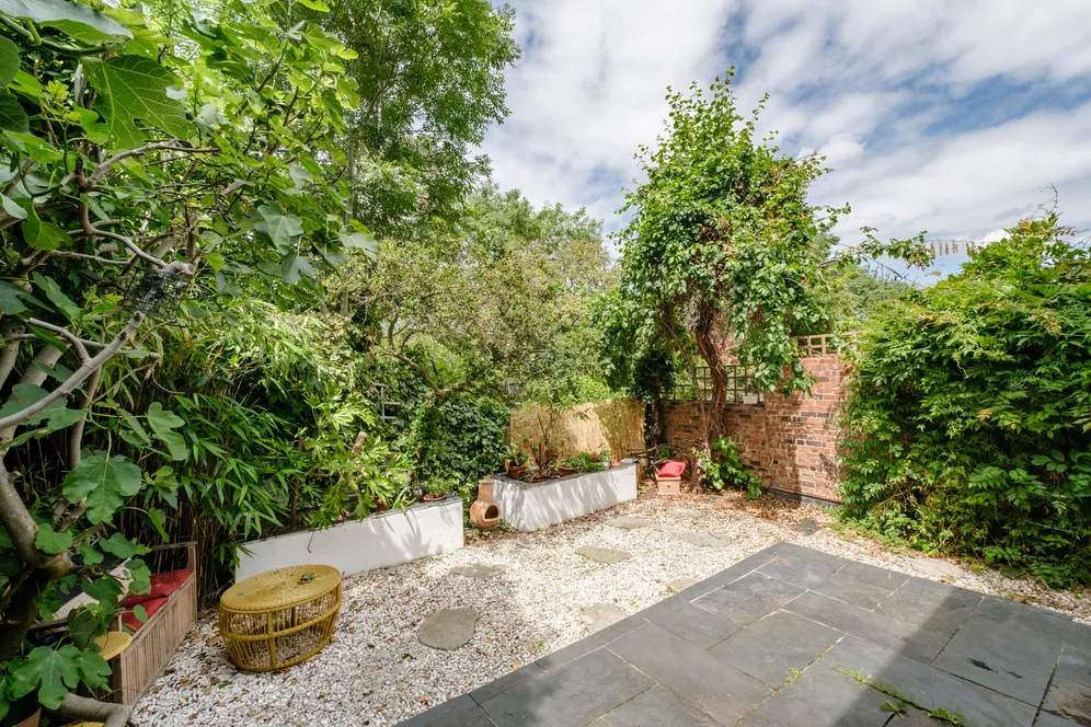 Greenham Road, London, N10 photo 12