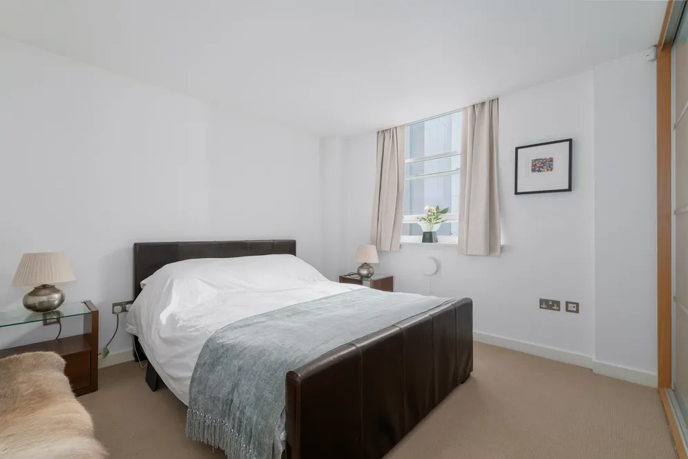 Martin Lane, London, EC4R photo 6