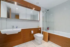 Martin Lane, London, EC4R photo 8