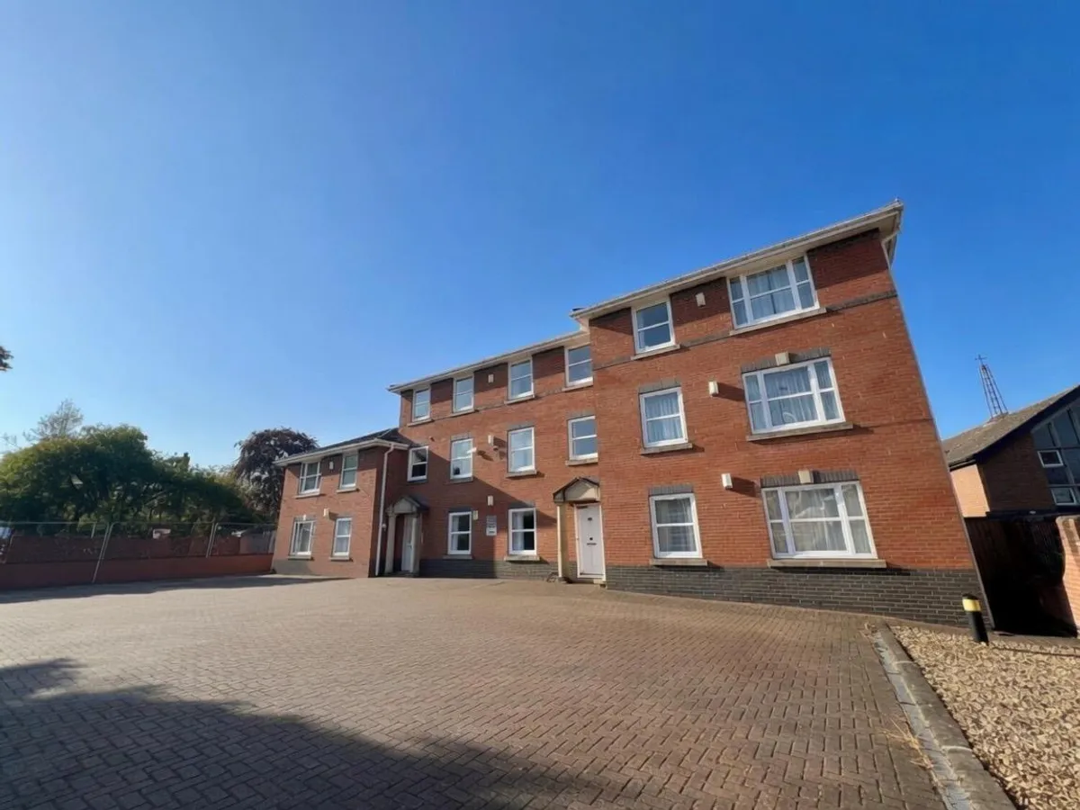 NEW DORIAN LODGE, DALBY ROAD, MELTON MOWBRAY