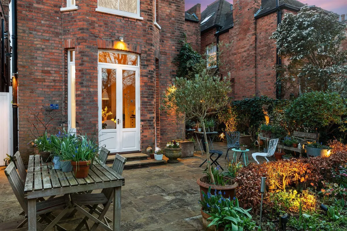 Dartmouth Road, Mapesbury Conservation Area, London NW2