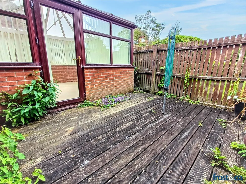 Property carousel item 14