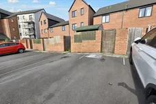 Ffordd Y Mileniwm, BARRY