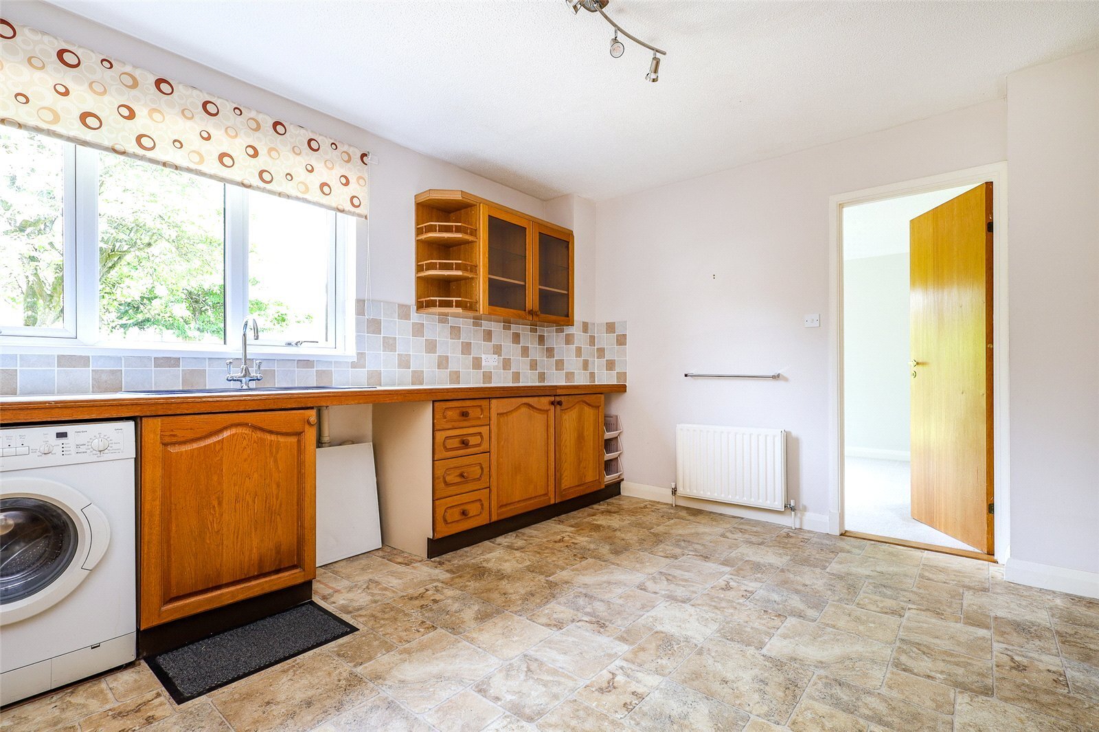 Longmoor Road, Liphook, Hampshire, GU30 Image 6