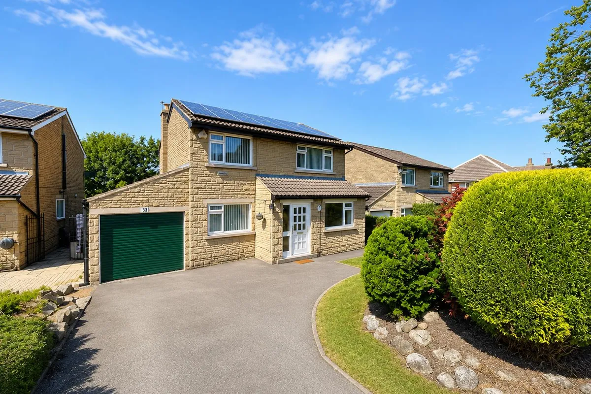 Toller Grove, BRADFORD