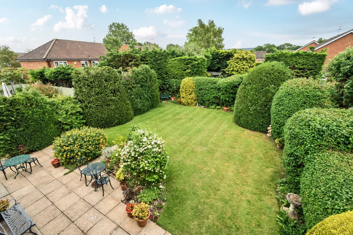 Watermill Way, Weston Turville, HP22 photo 2