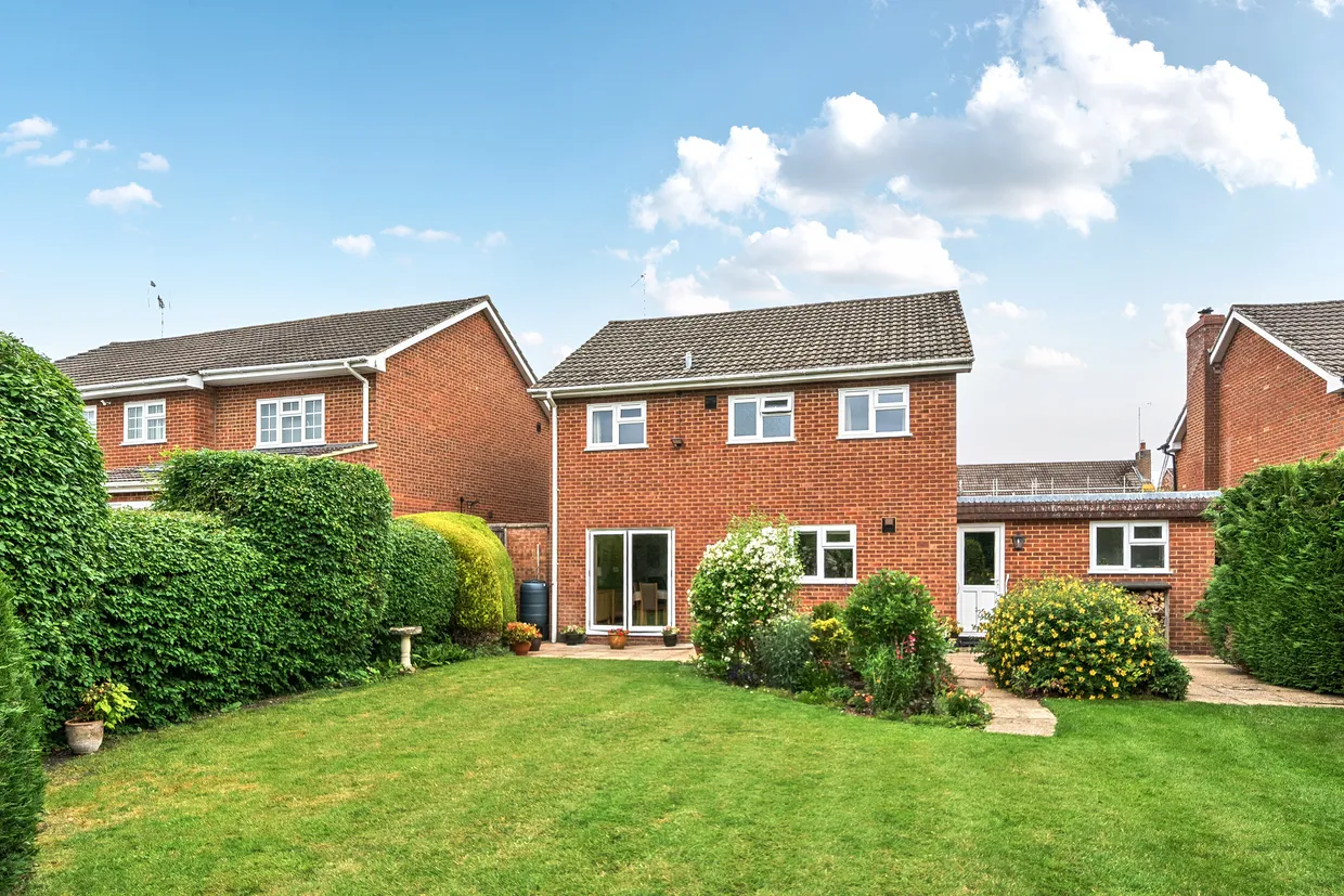 Watermill Way, Weston Turville, HP22 photo 3