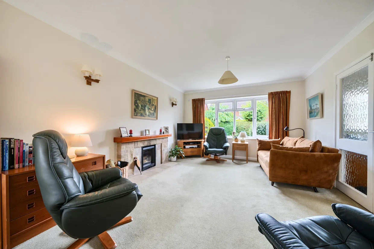 Watermill Way, Weston Turville, HP22 photo 4