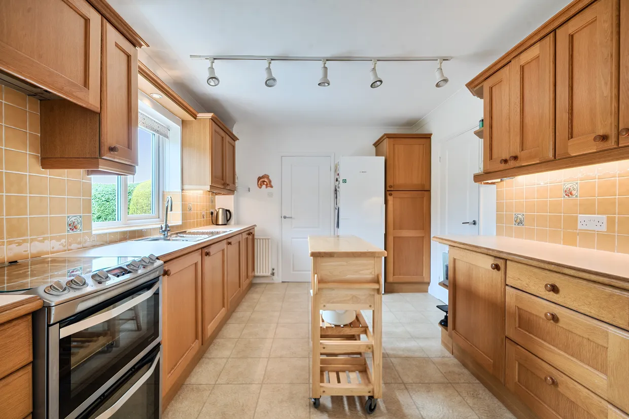 Watermill Way, Weston Turville, HP22 photo 7