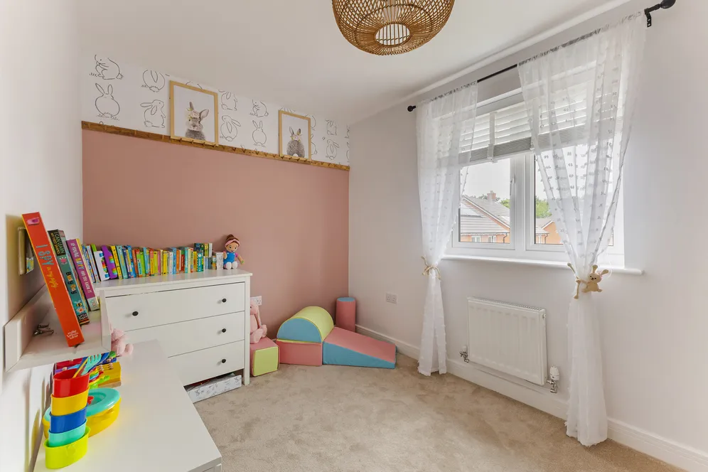 Elizabeth Gardens, Goffs Oak, EN7 photo 15