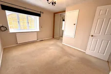 Coltsfoot Green, LUTON