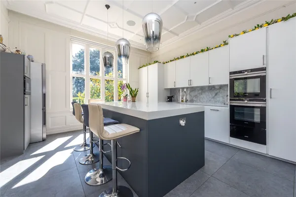 Westcott Road, Dorking, RH4 photo 4