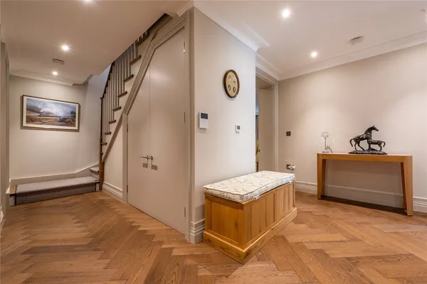 Westcott Road, Dorking, RH4 photo 5