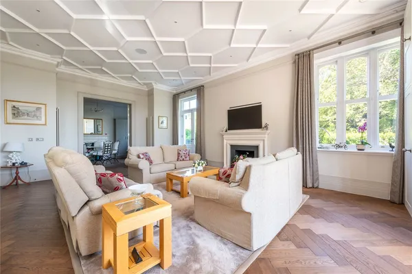 Westcott Road, Dorking, RH4 photo 12