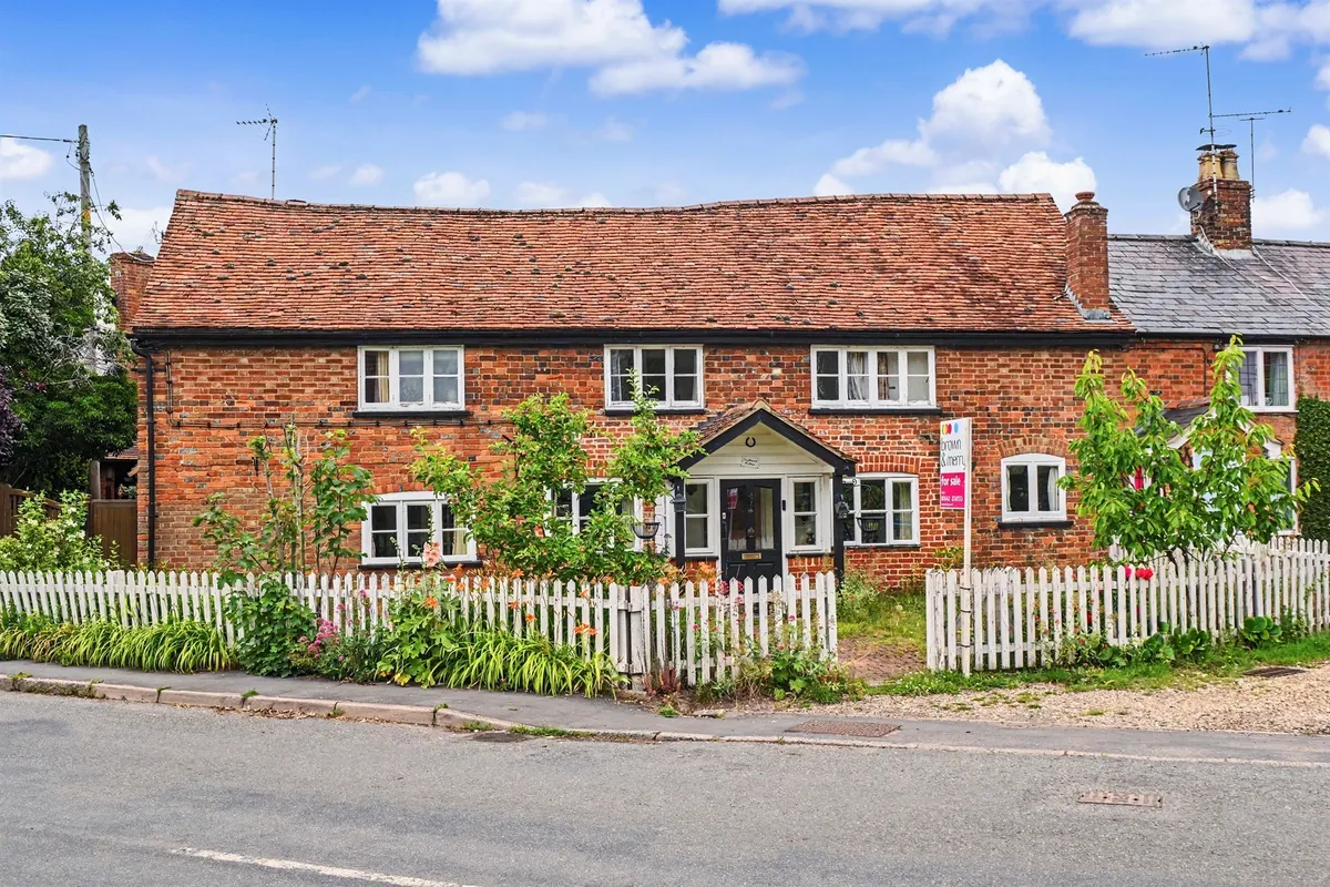 Station Road, Long Marston, Tring