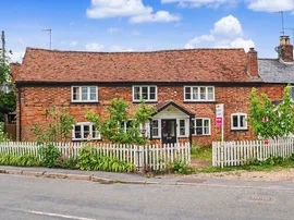 Station Road, Long Marston, Tring photo
