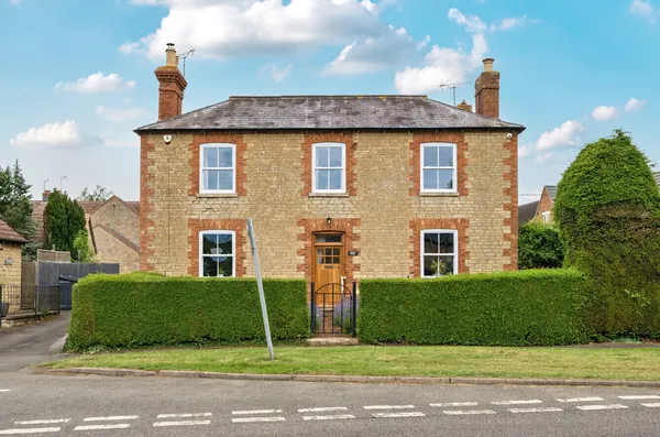 The Green, Chelveston, NN9 photo 1