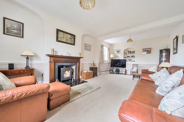 The Green, Chelveston, NN9 photo 4