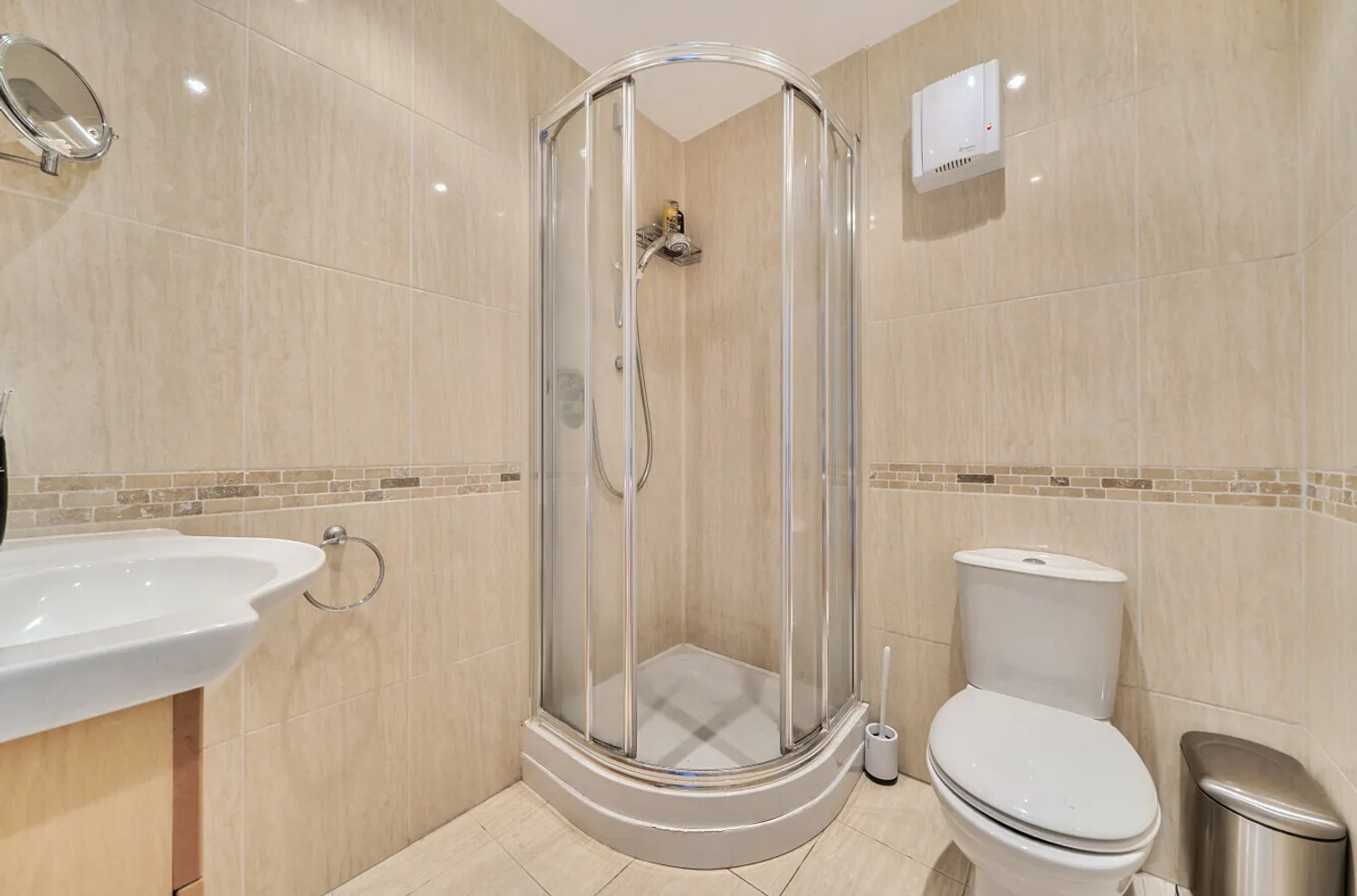 The Green, Chelveston, NN9 photo 13