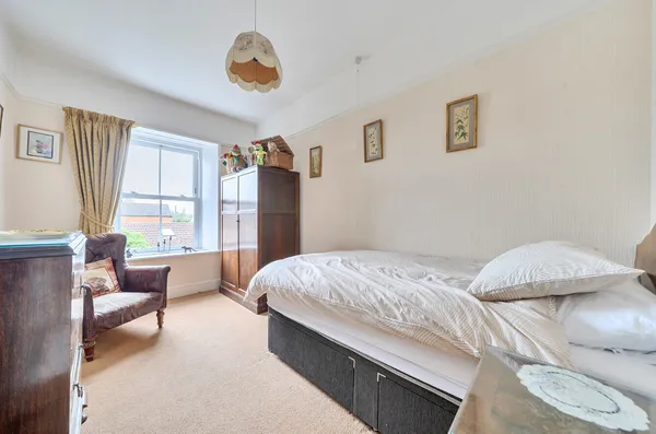 The Green, Chelveston, NN9 photo 18