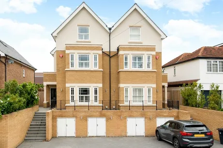 Baker Street Weybridge KT13