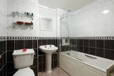 Bourne Place Chiswick W4 photo 5