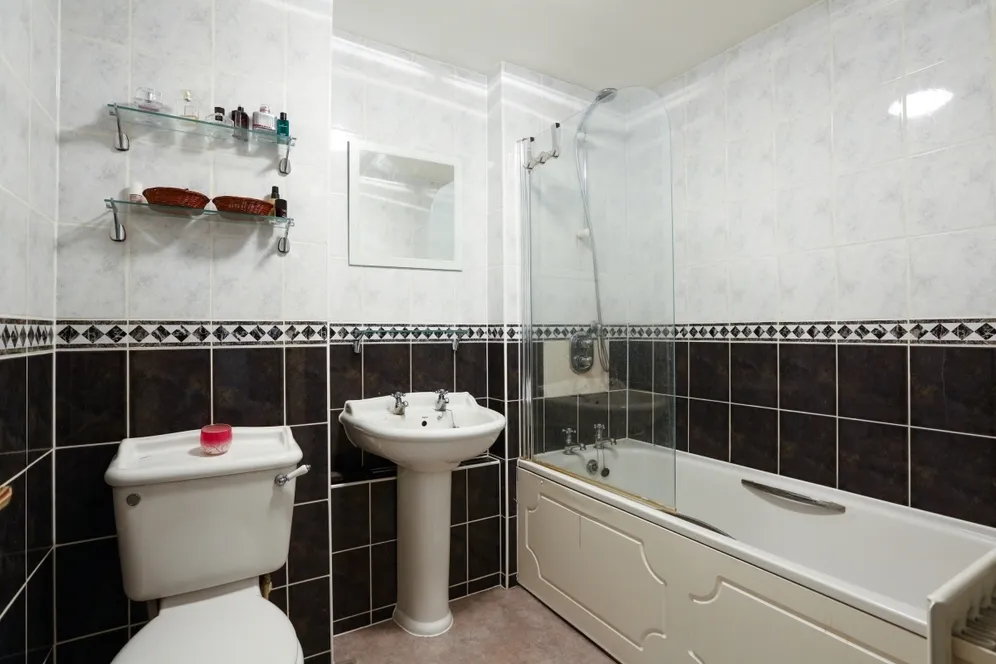Bourne Place Chiswick W4 photo 5
