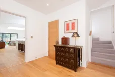 Baker Street Weybridge KT13 photo 5