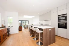Baker Street Weybridge KT13 photo 6