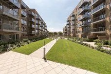 Hamlet Court High Street London N8 photo 8