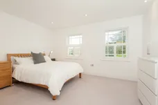 Baker Street Weybridge KT13 photo 10