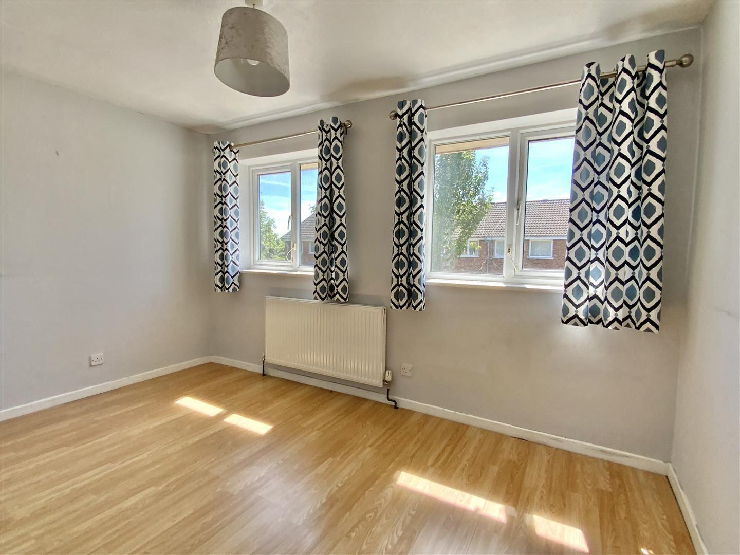 Glenwoods, Newport Pagnell Image 4