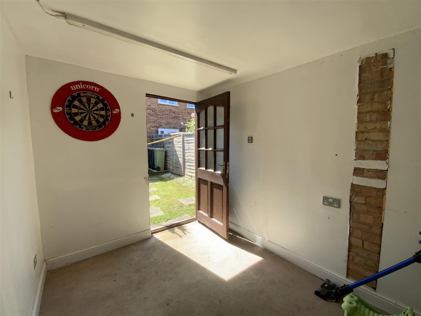 Glenwoods, Newport Pagnell Image 9