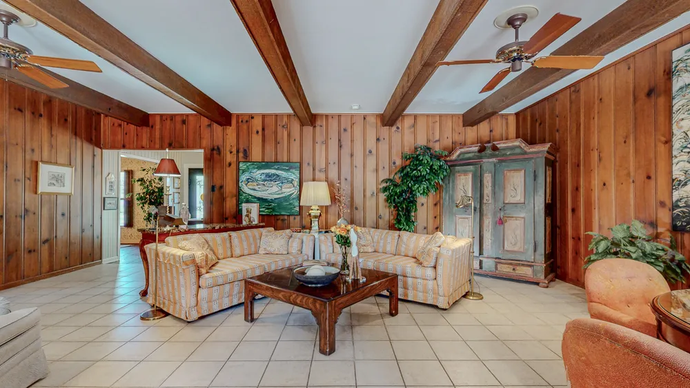 835 Belvedere Dr, Beaumont, TX 77706