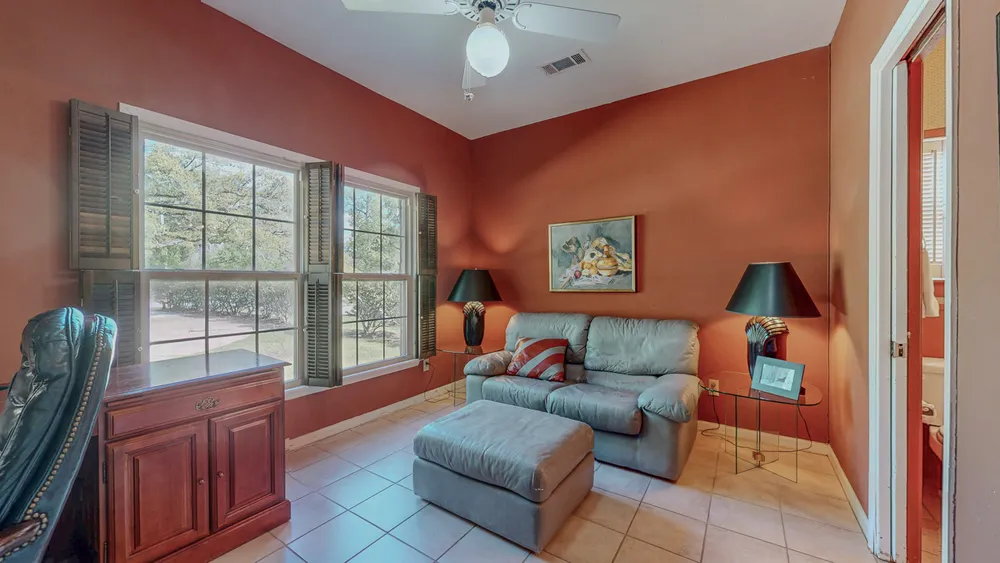 835 Belvedere Dr, Beaumont, TX 77706