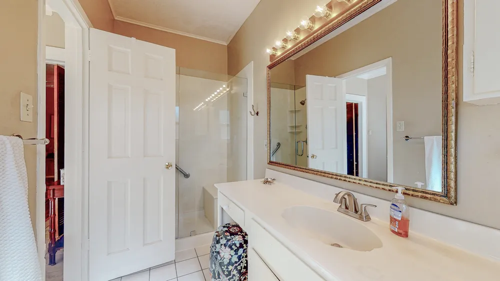 835 Belvedere Dr, Beaumont, TX 77706
