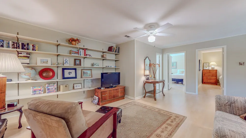 835 Belvedere Dr, Beaumont, TX 77706