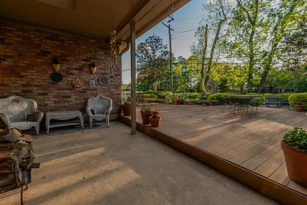 835 Belvedere Dr, Beaumont, TX 77706