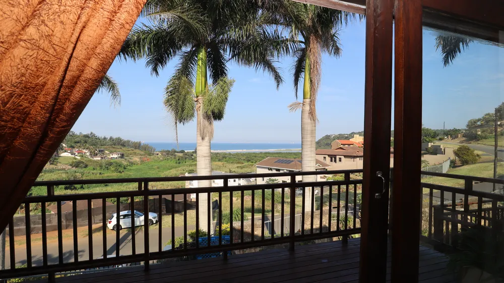 South Africa, KwaZulu Natal, La Mercy, Sea View Road, 12