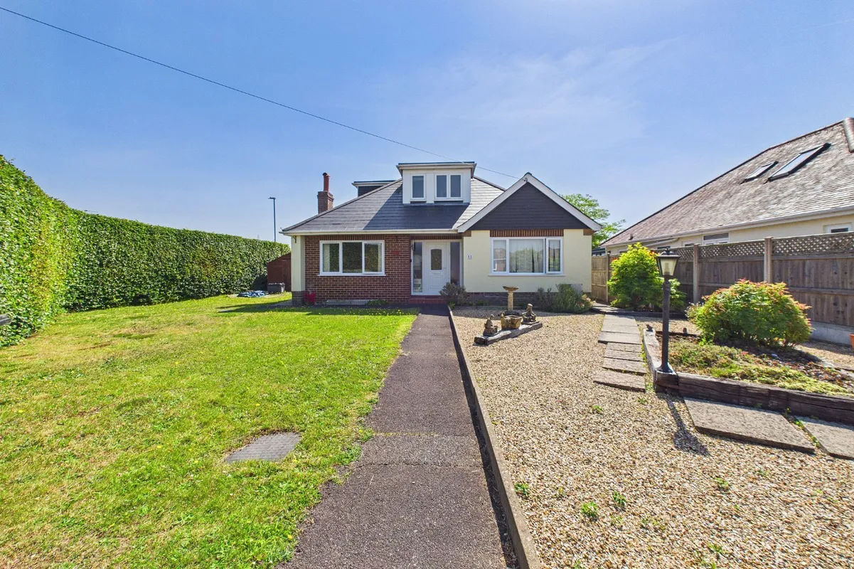 Insley Crescent, Broadstone, Dorset, BH18