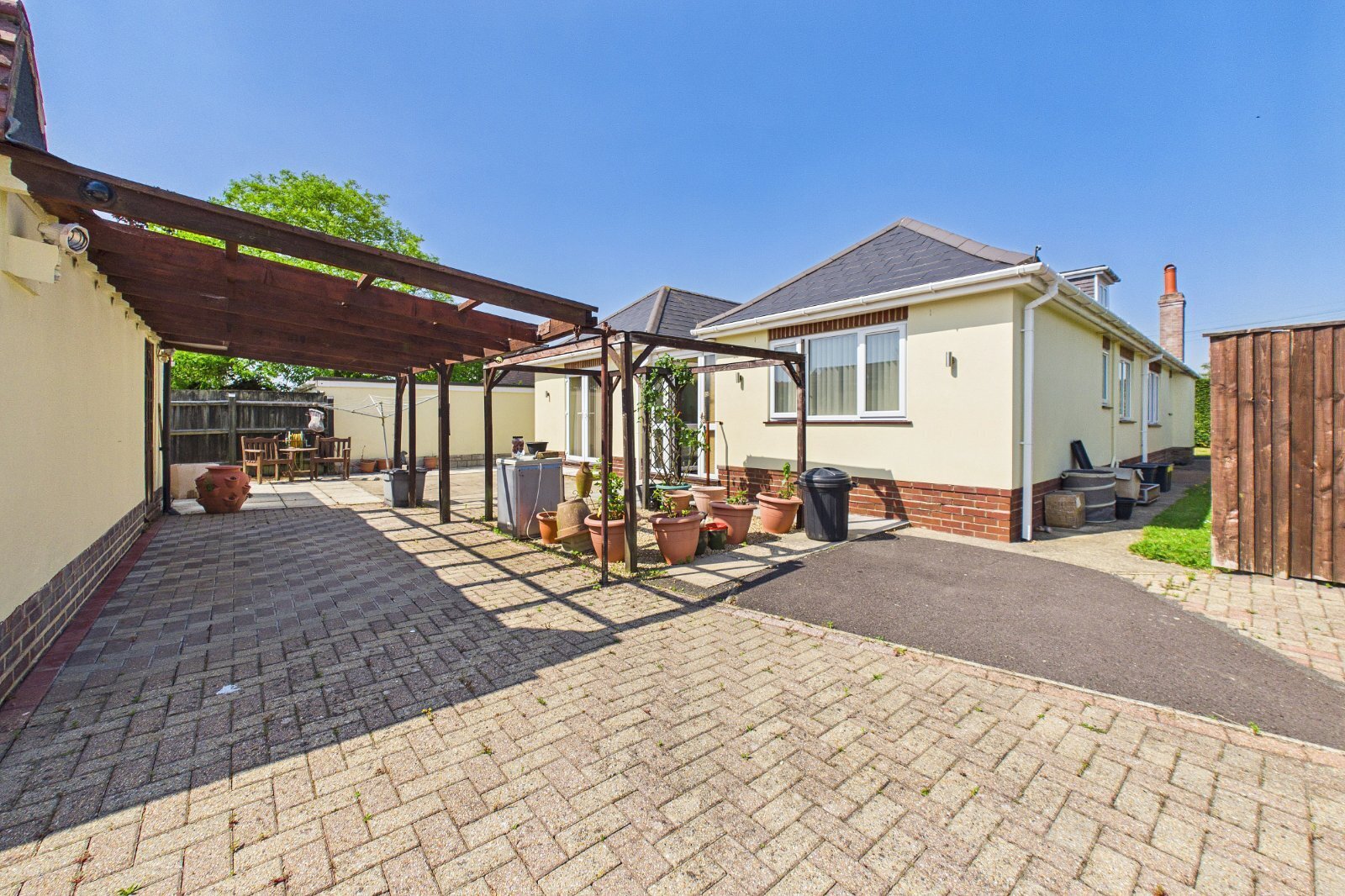 Insley Crescent, Broadstone, Dorset, BH18 Image 4