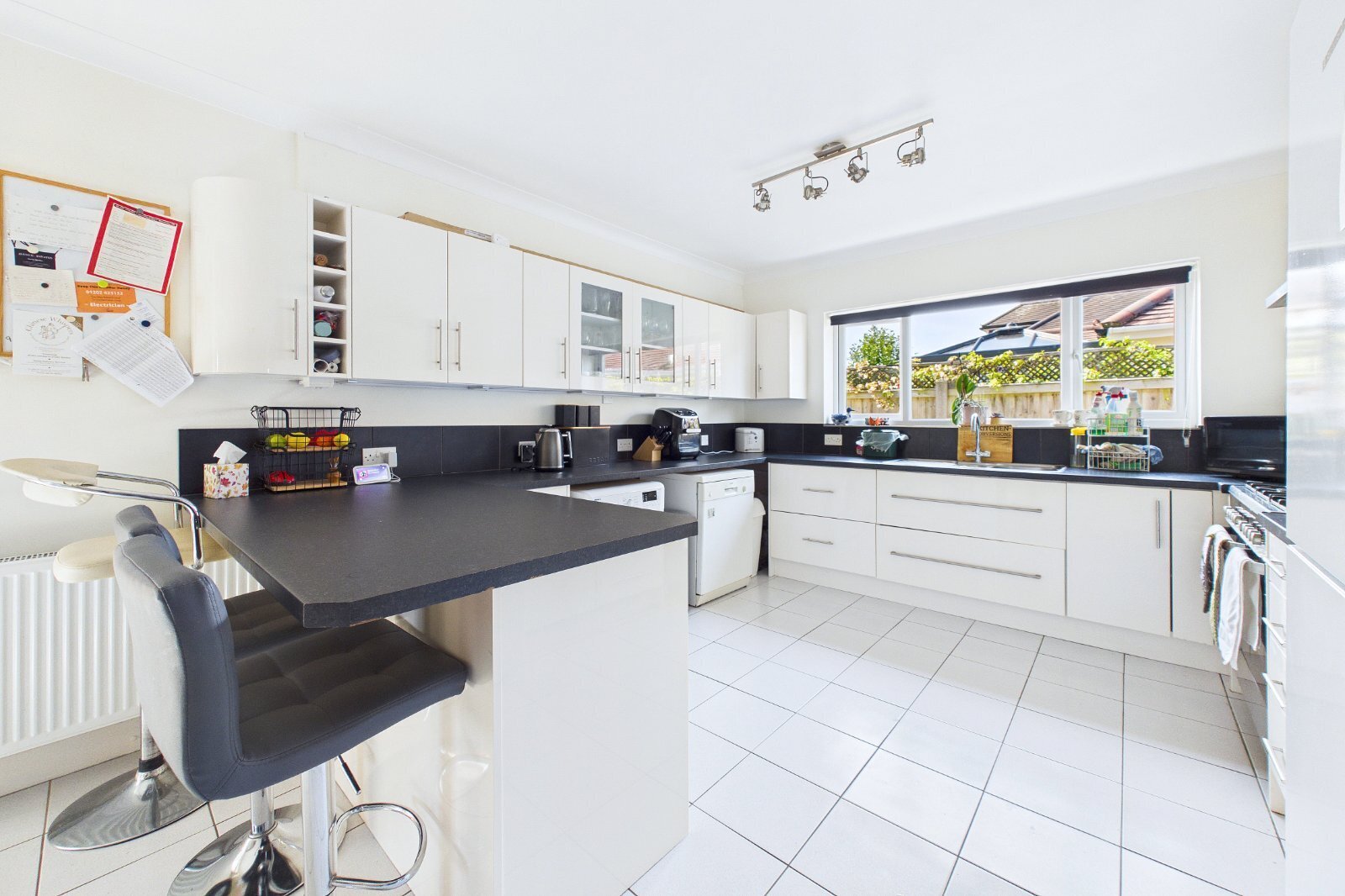 Insley Crescent, Broadstone, Dorset, BH18 Image 7